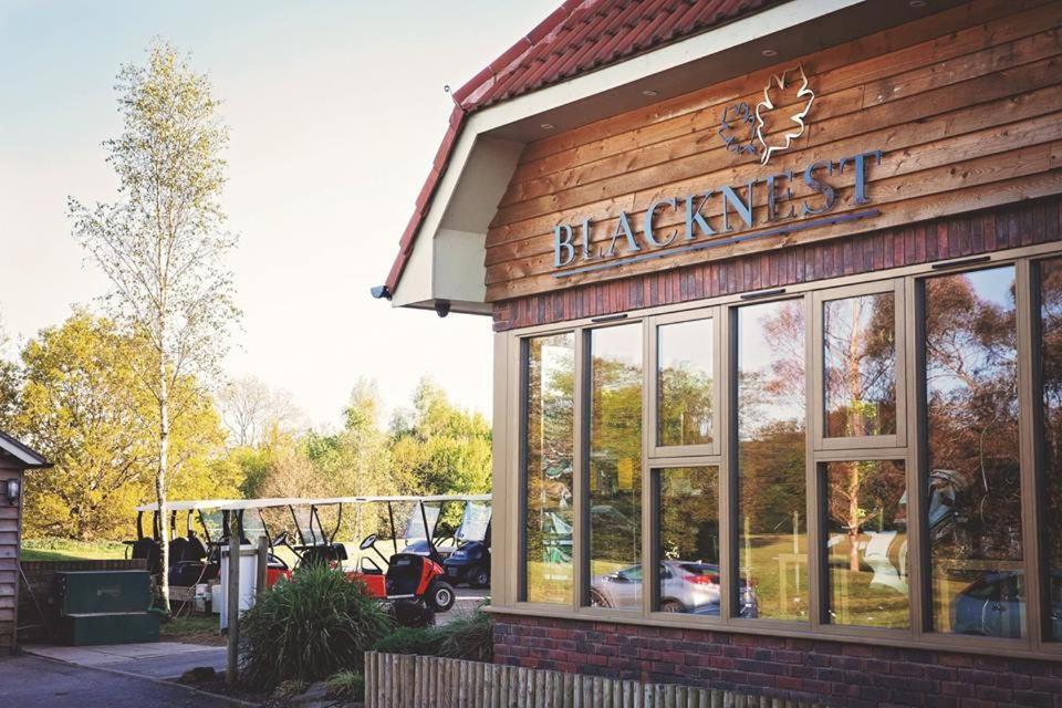 Blacknest Golf And Country Club Alton  Exterior foto